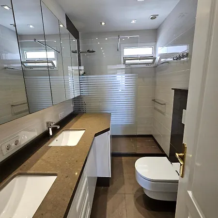 Stunning 2 Bedroom Penthouse With Sea View K213 * Costa Adeje (Tenerife)
