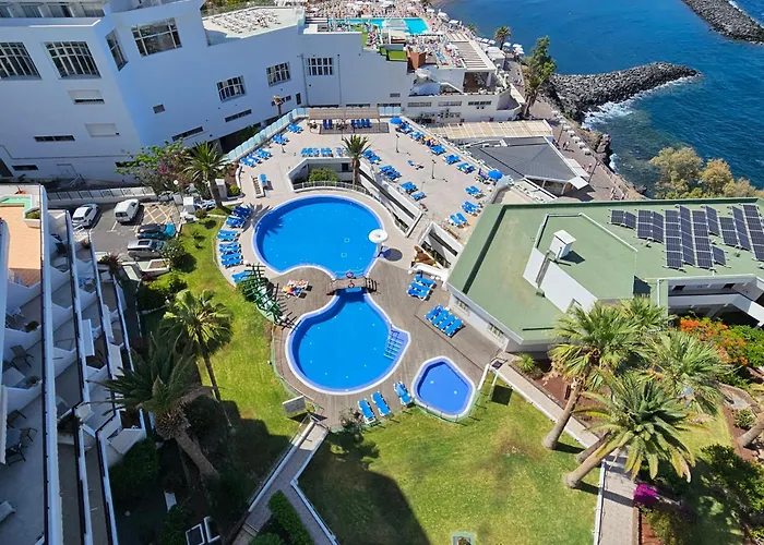 Apartment Stunning 2 Bedroom Penthouse With Sea View K213