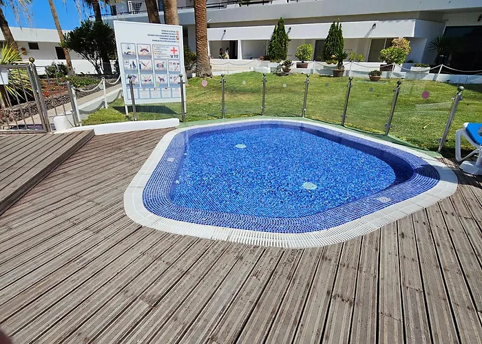 Stunning 2 Bedroom Penthouse With Sea View K213 Апартаменти