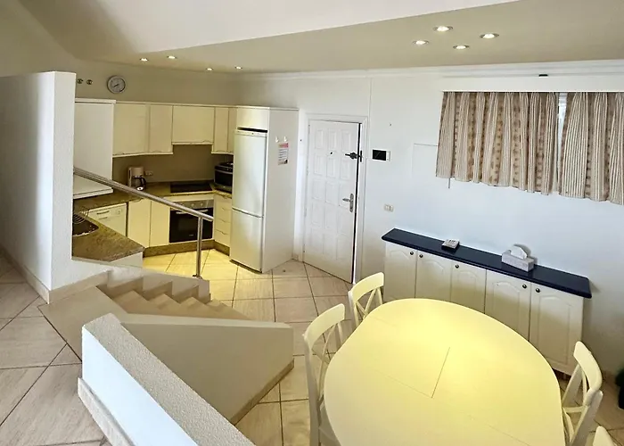 Stunning 2 Bedroom Penthouse With Sea View K213 Адехе