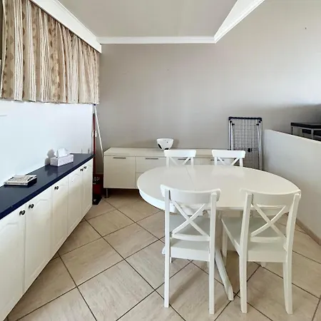 Stunning 2 Bedroom Penthouse With Sea View K213 Apartmán